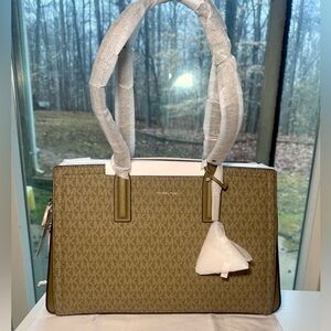 Michael Kors Laila Shoulder Bag